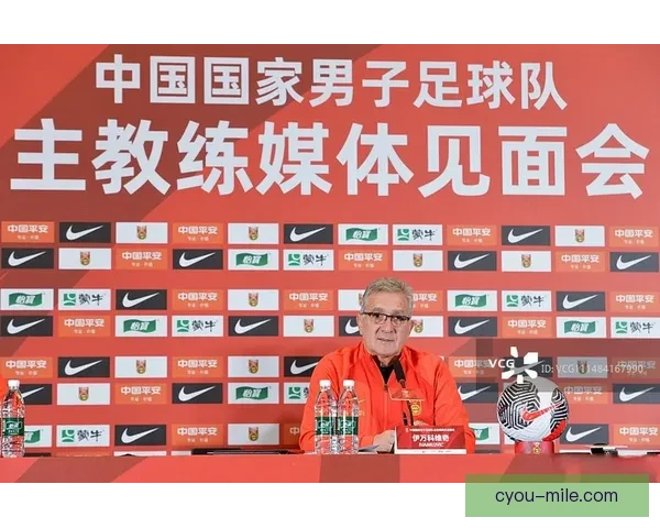 中国男足主帅伊万科维奇明确表示不会考虑辞职继续带队征战